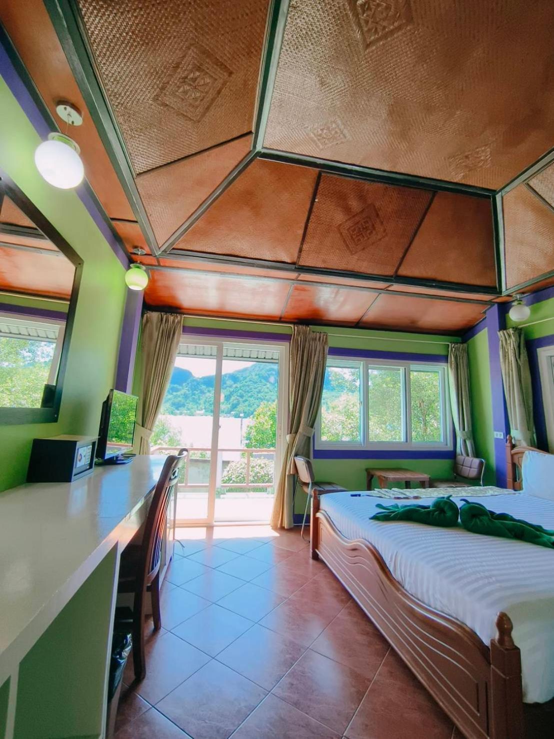 Phi Phi View Point Resort Buitenkant foto